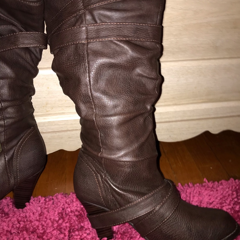 Women’s knee-high boots size 8.5 M rampage